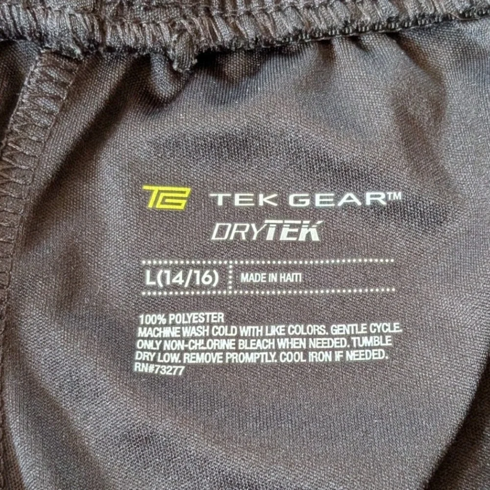 Tek Gear DryTek Black Athletic Shorts Moisture Wicking Mens Size 14/16